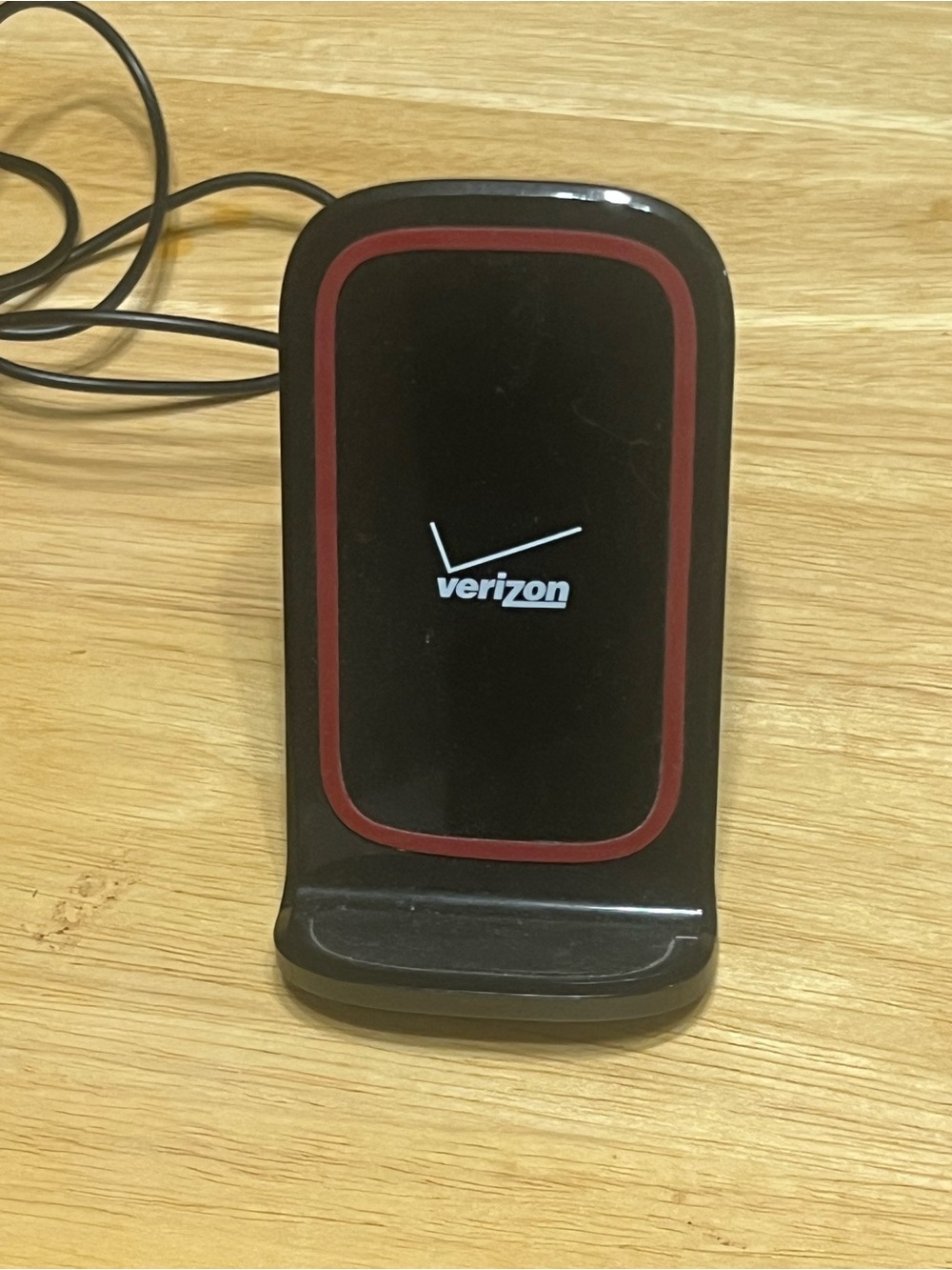 Verizon Wireless Black & Red Charging Stand